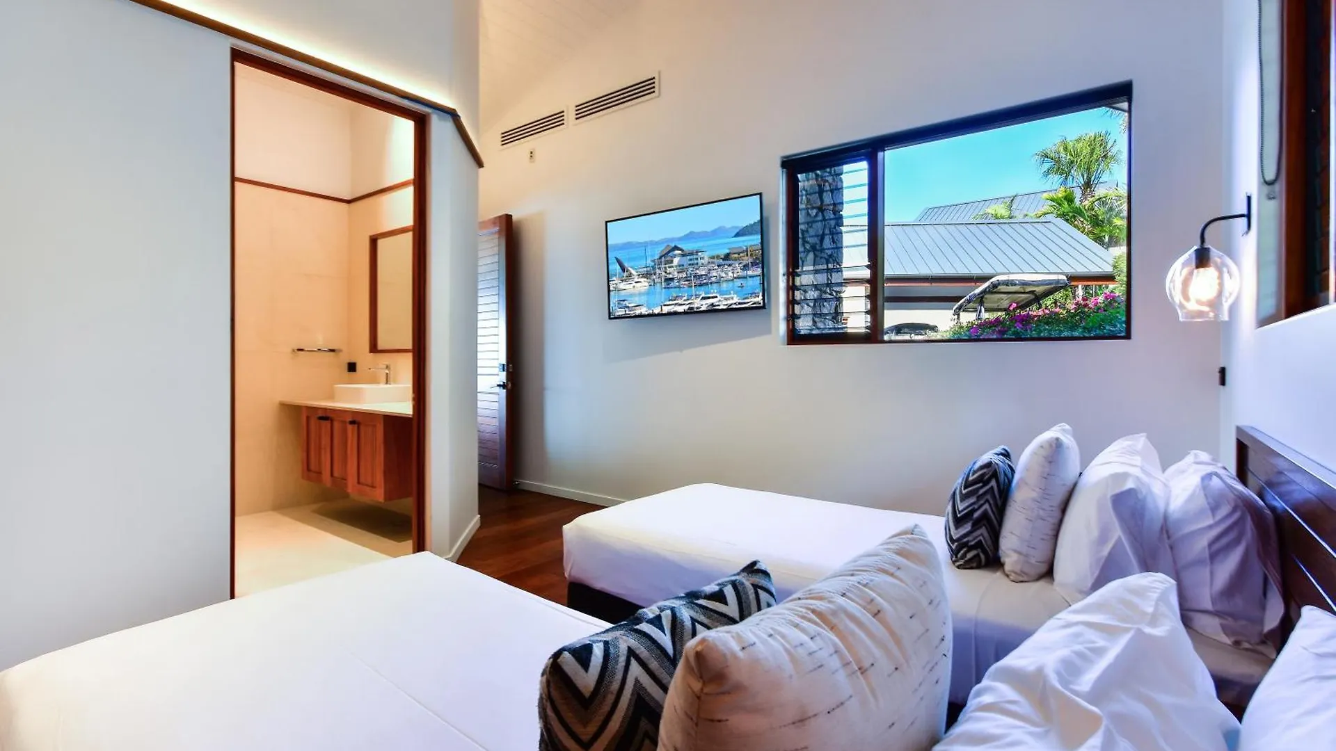 Papillon On Hamilton Island By Hiha Villa 0*,